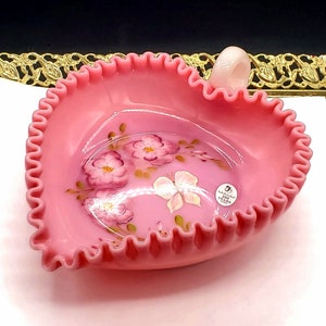 Fenton Glass Heart Rosalene Hand Painted Ruffled Edge Attached 