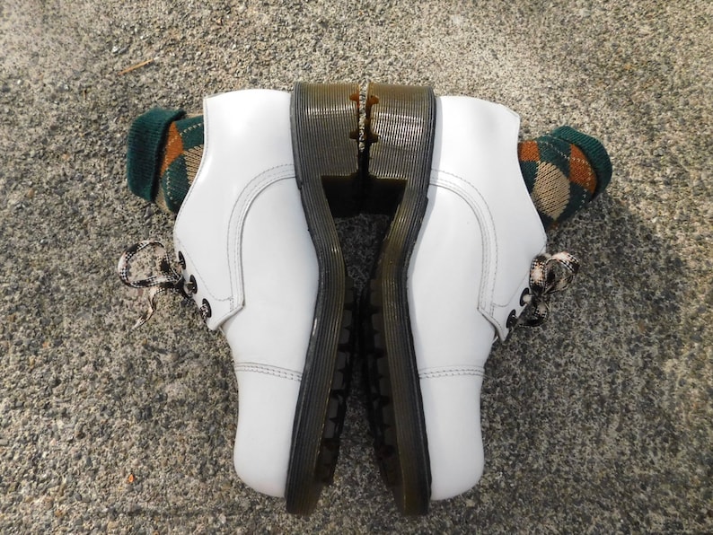 white platform docs