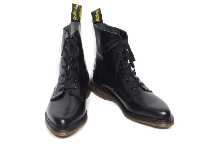 dr martens pointed toe shoes