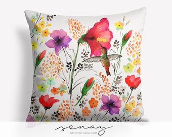 Hummingbird Pillow Cover, High-Quality Linen Pillow Cover with invisible zipper, handmade in Canada by Senay Studio