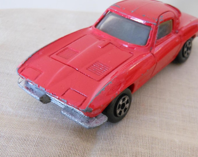 ERTL Red 1963 Corvette Stingray