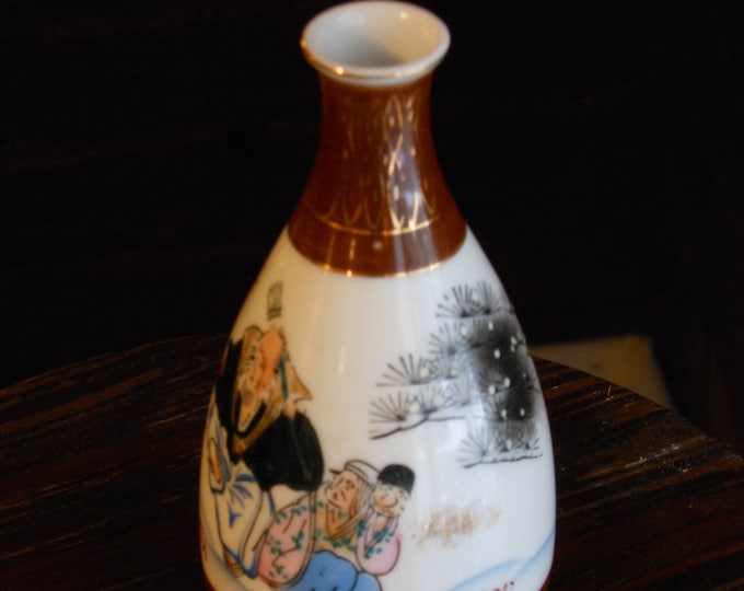6-Inch Asian-Themed Porcelain Bud Vase