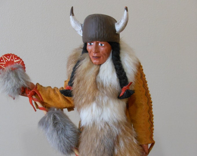 Collectible Hand Crafted 14-Inch Canadian Indien Art Eskimo Doll w/Tags