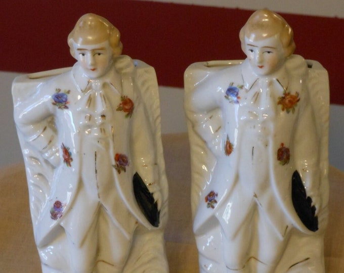 A Pair of Matching Colonial Gentlemen Wall Pockets