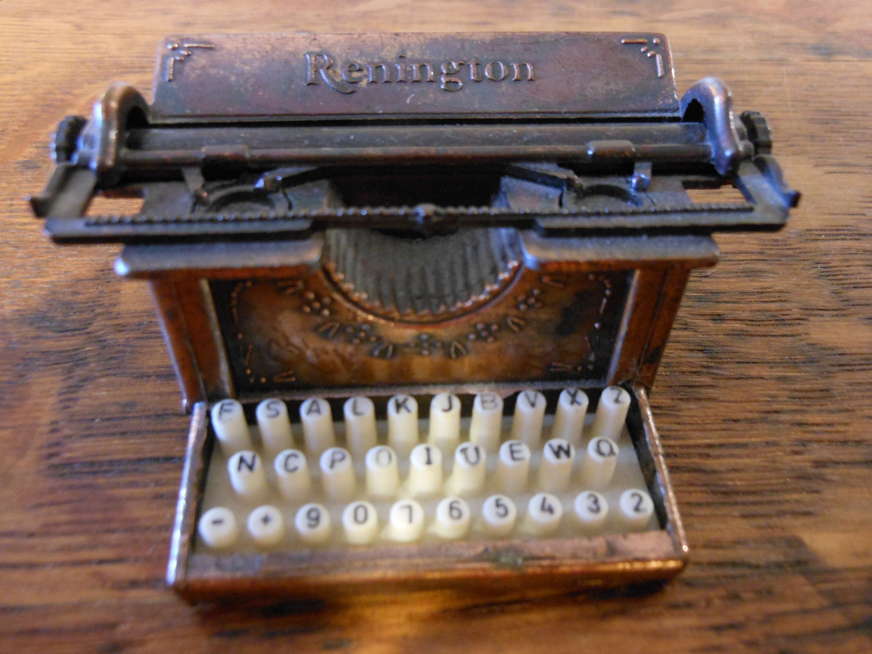 Miniature Remington Typewriter Vintage Pencil Sharpener