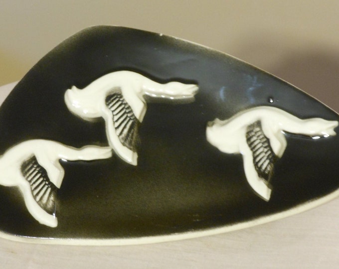 Shawnee Pottery Flying Geese Triangular Plate Shawnee USA 403