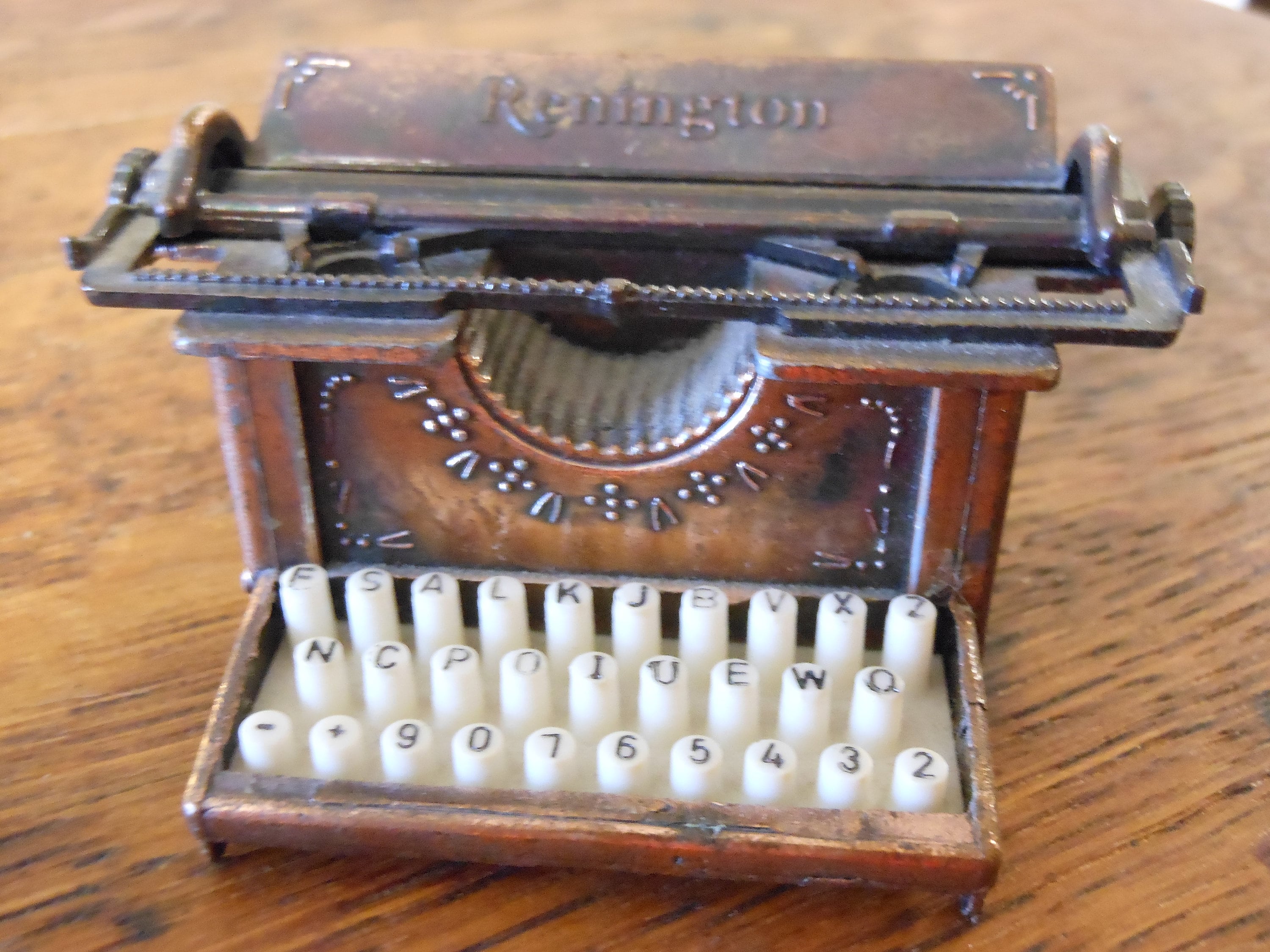 Miniature Remington Typewriter Vintage Pencil Sharpener
