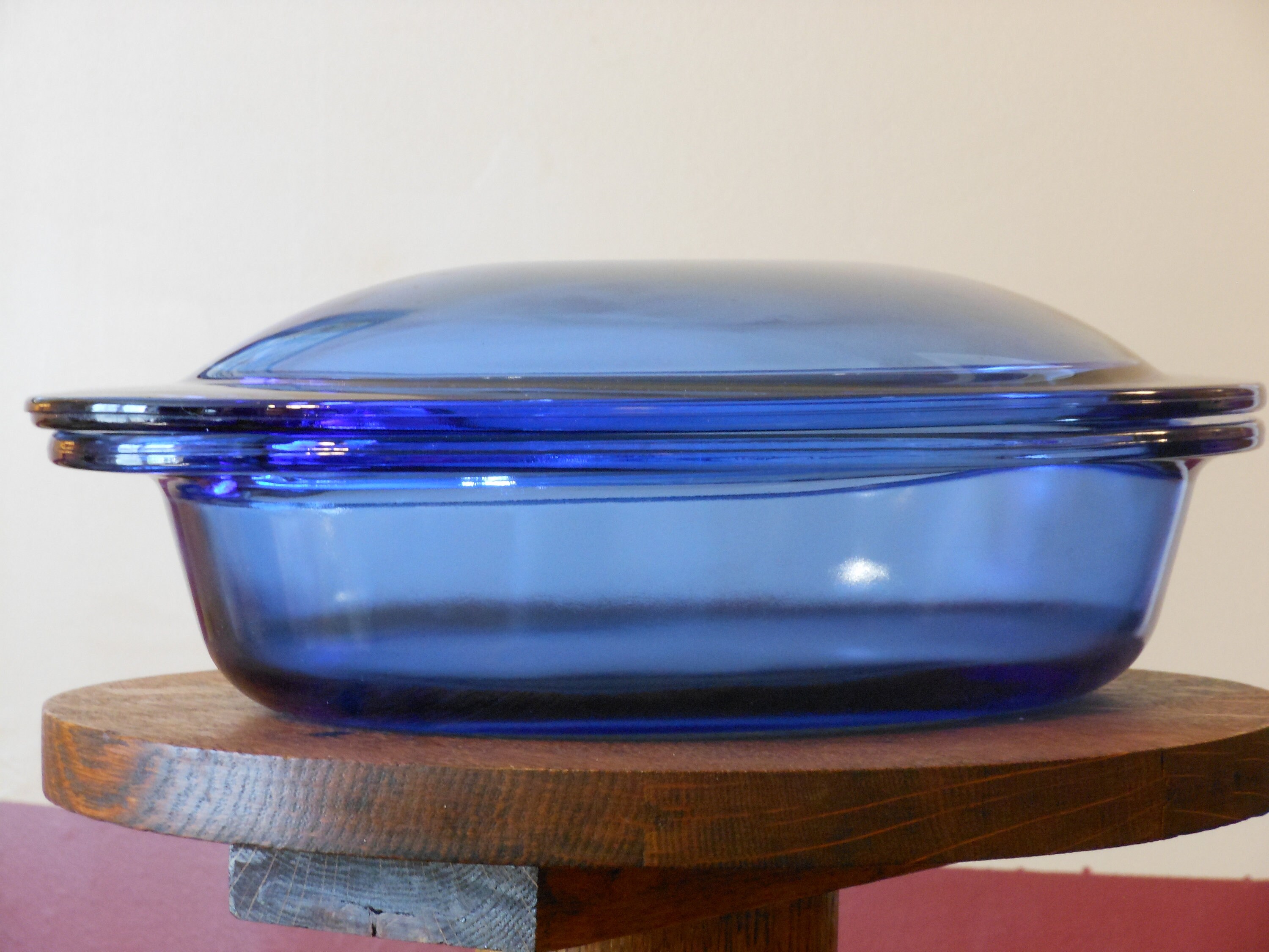 Anchor hocking casserole top dish with lid