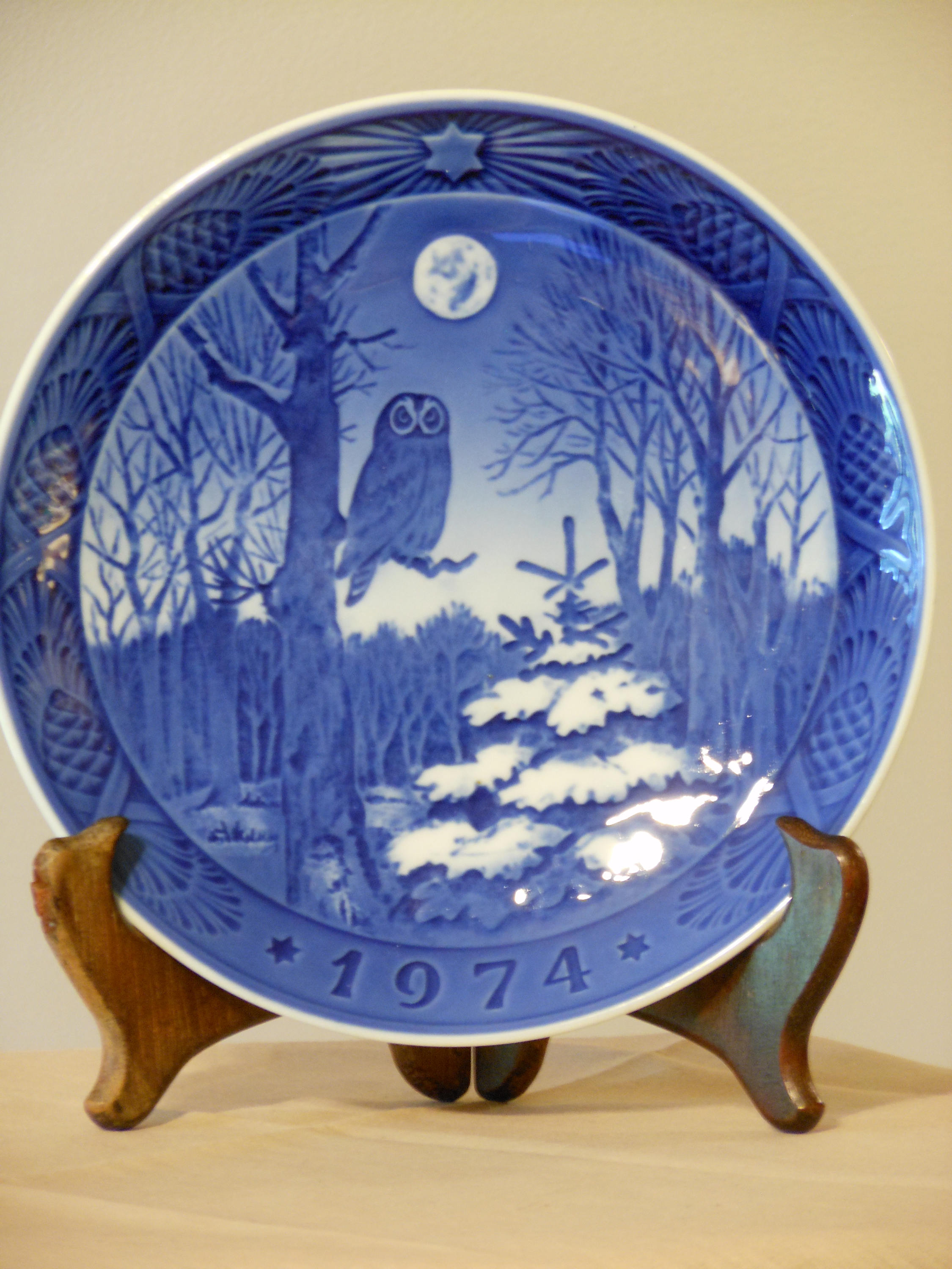 Royal Copenhagen Collectible Signed Christmas Plate (1974) Winter Twilight