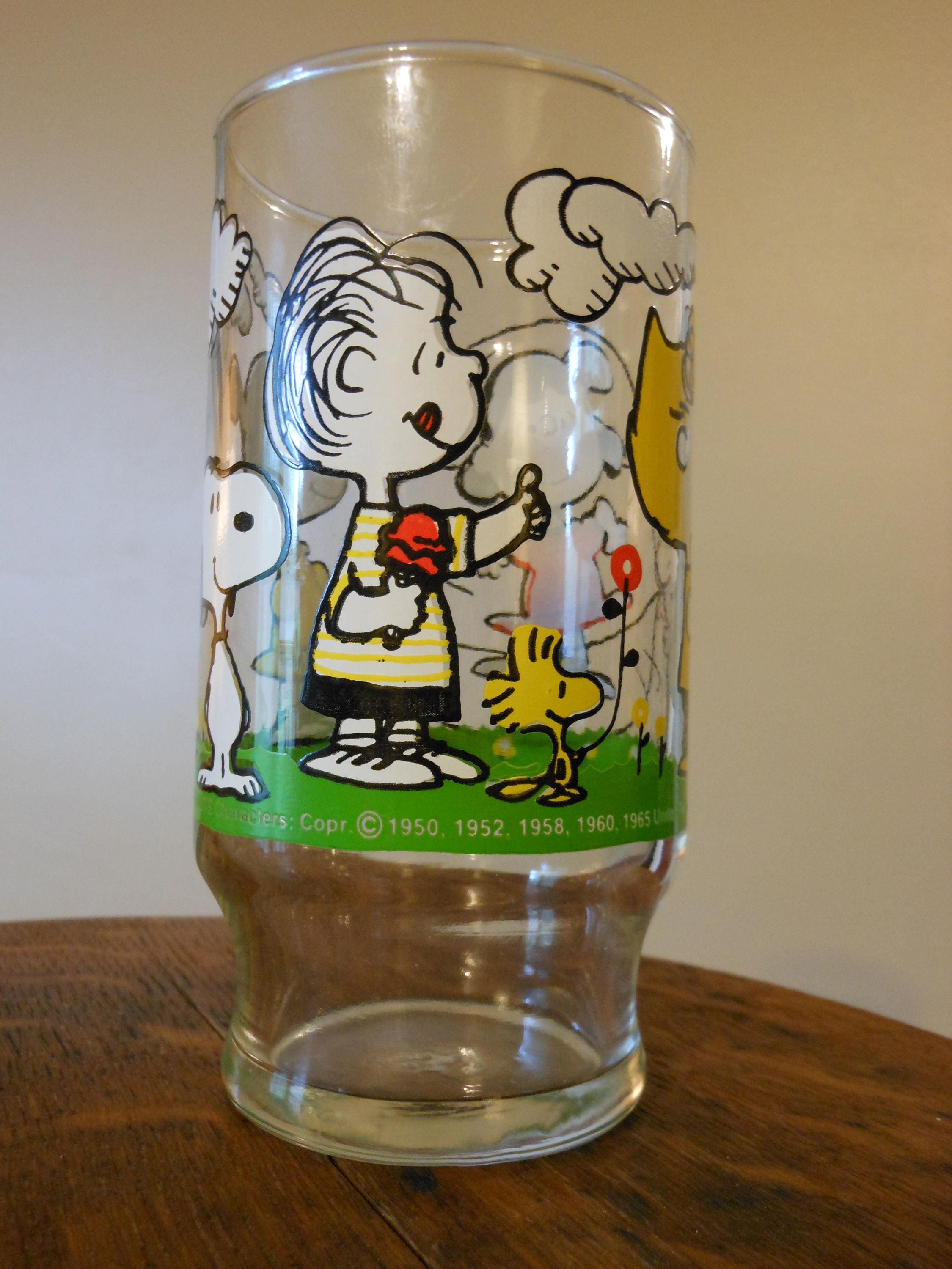 Peanuts Characters Glass