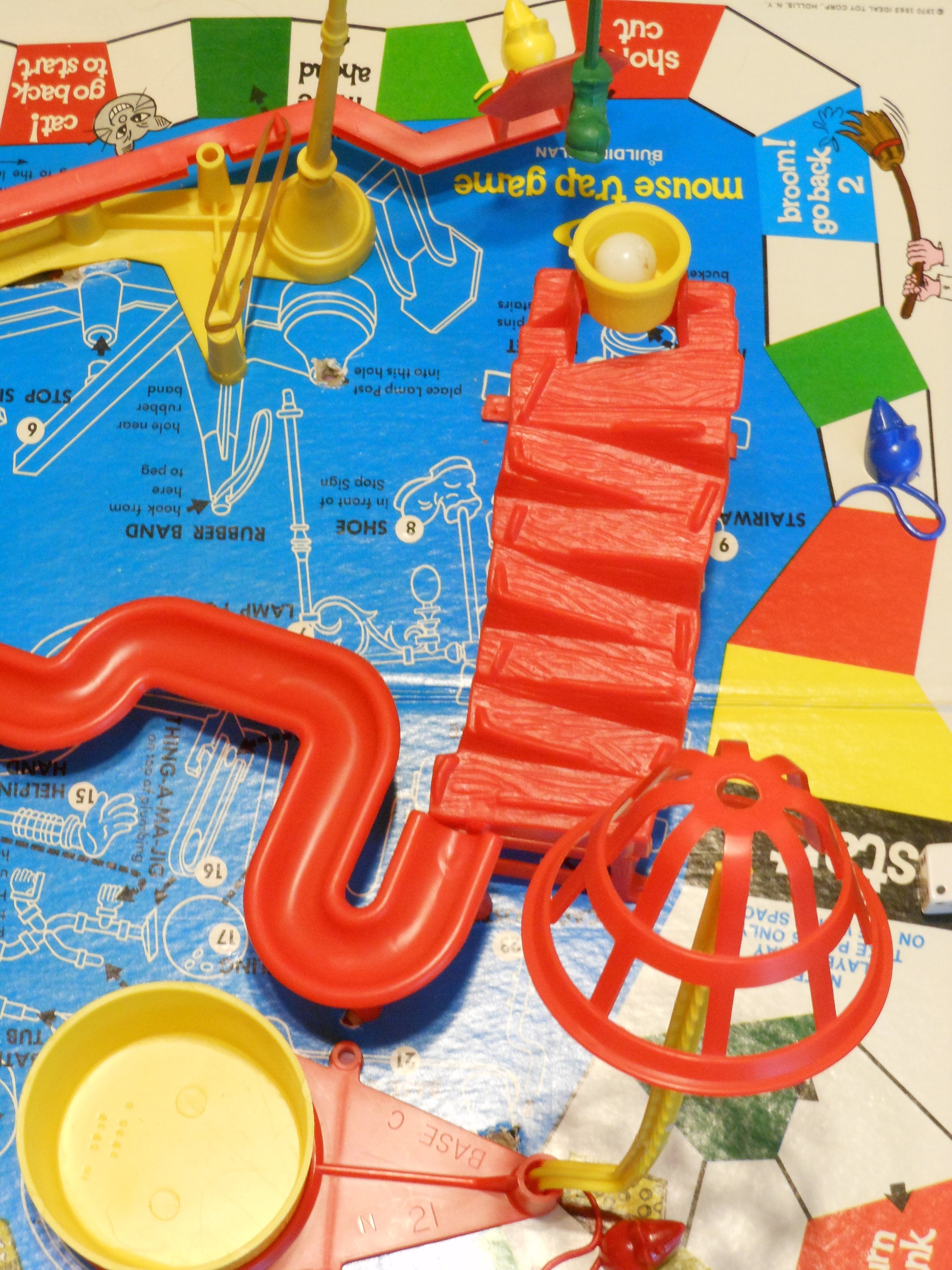 Vintage Mouse Trap Board Game
