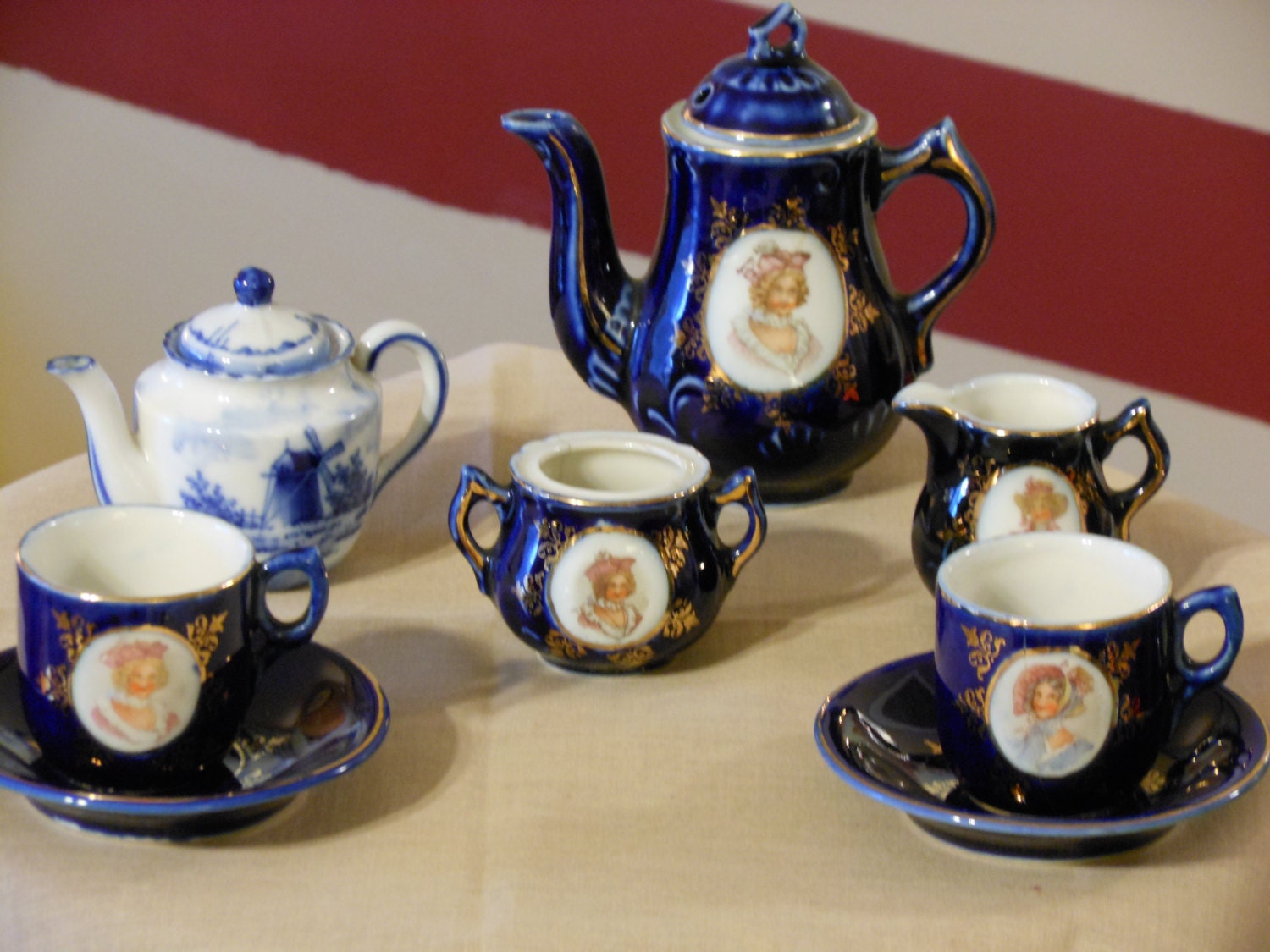 antique-german-delft-child-s-tea-set-pieces