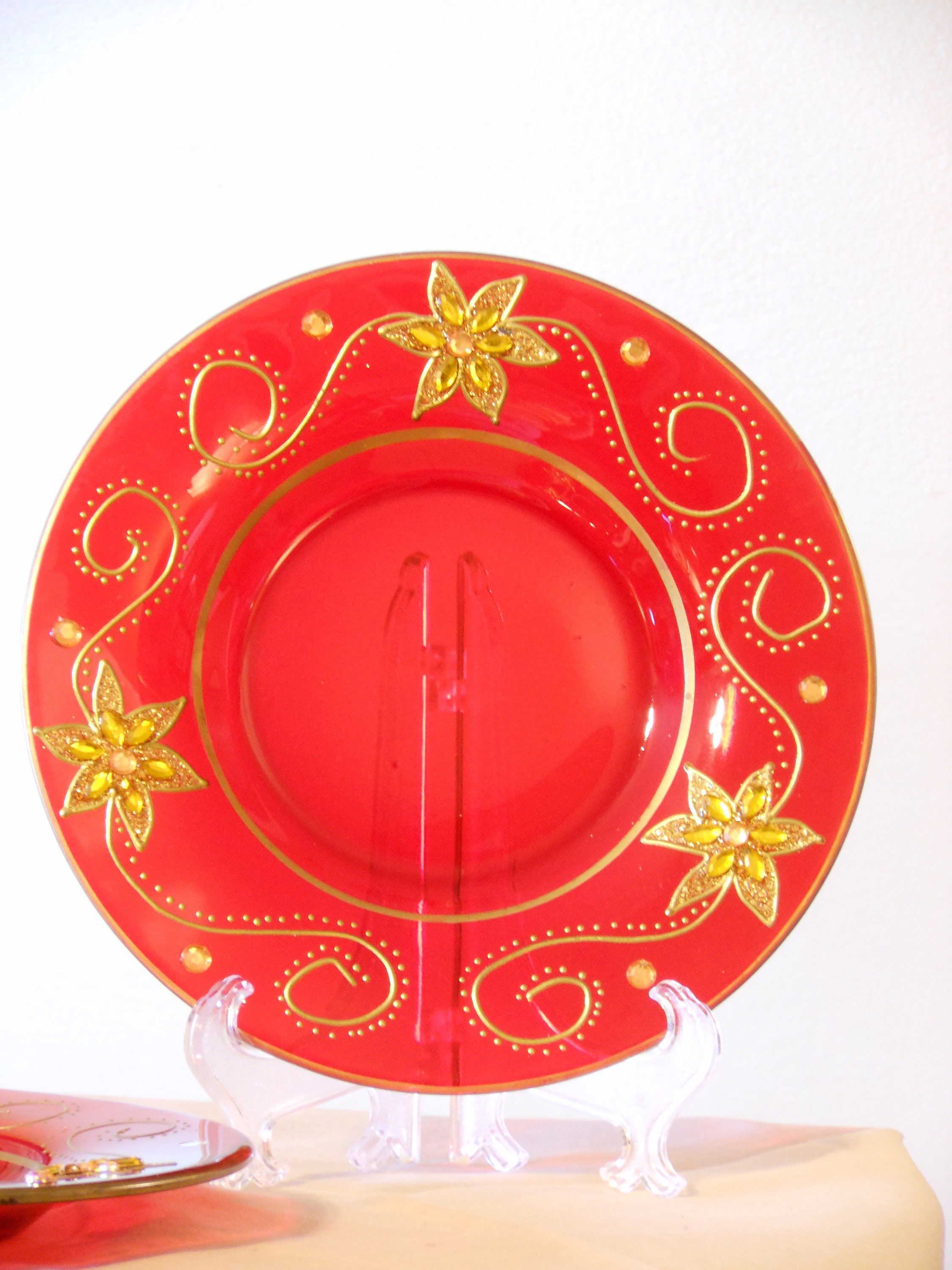Red Christmas Opaque Decorative Plates