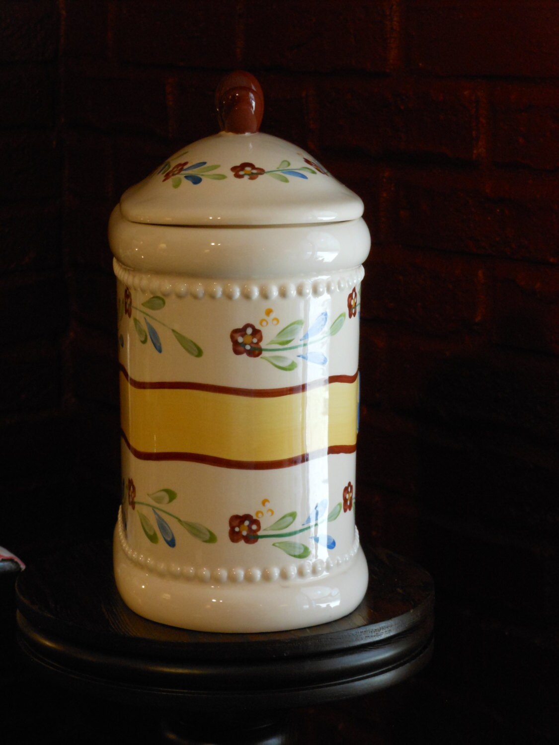 Nonni's Vintage Biscotti Jar