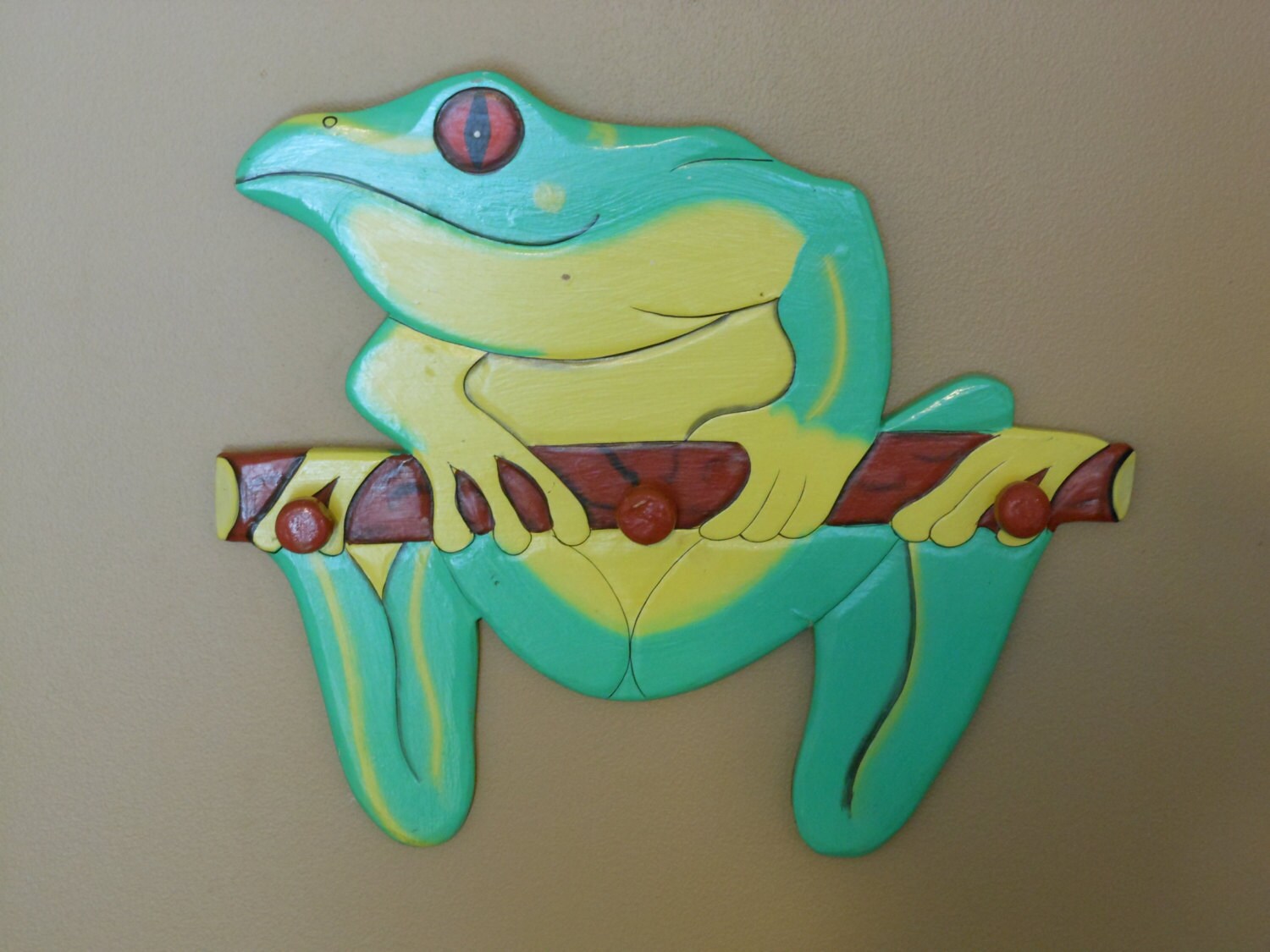 Wooden Frog Pegged Hanger