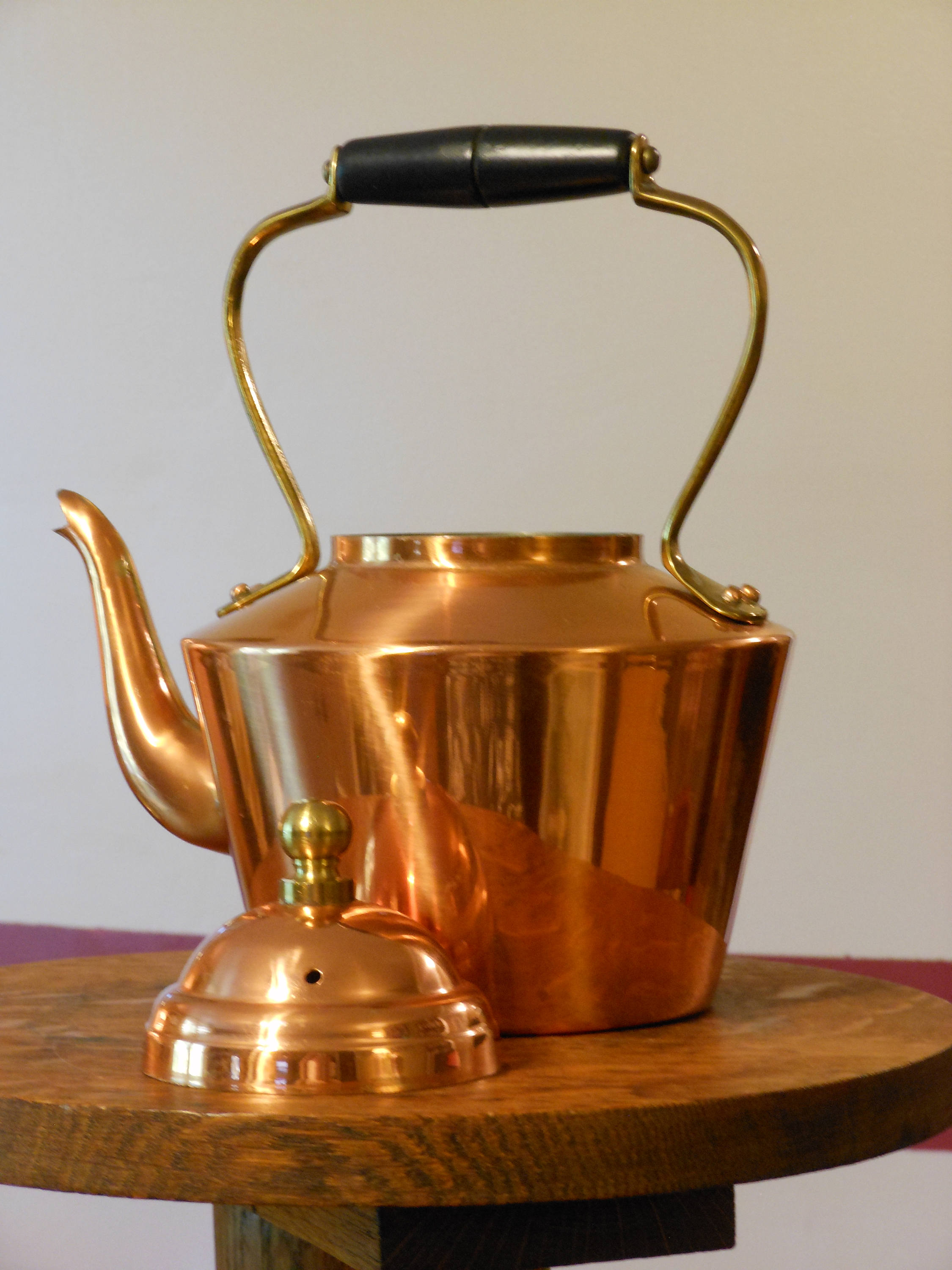 Copper Tea Kettle. Made in Portugal.