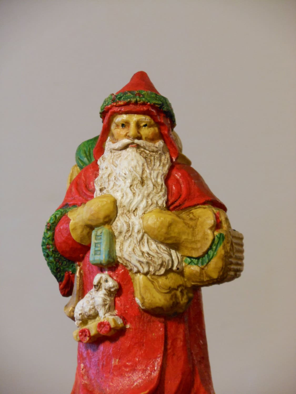 Vintage Resin Santa Claus Figurine (1991)