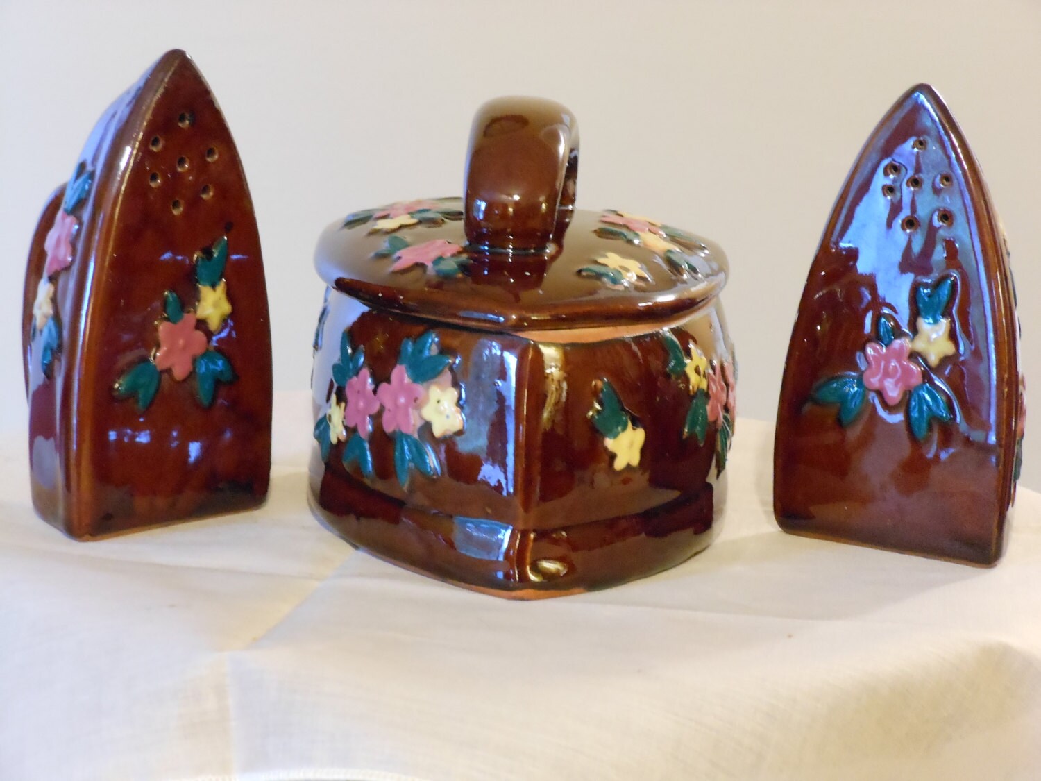 Vintage Novelty IronShaped Sugar Bowl with Matching Salt and Pepper
