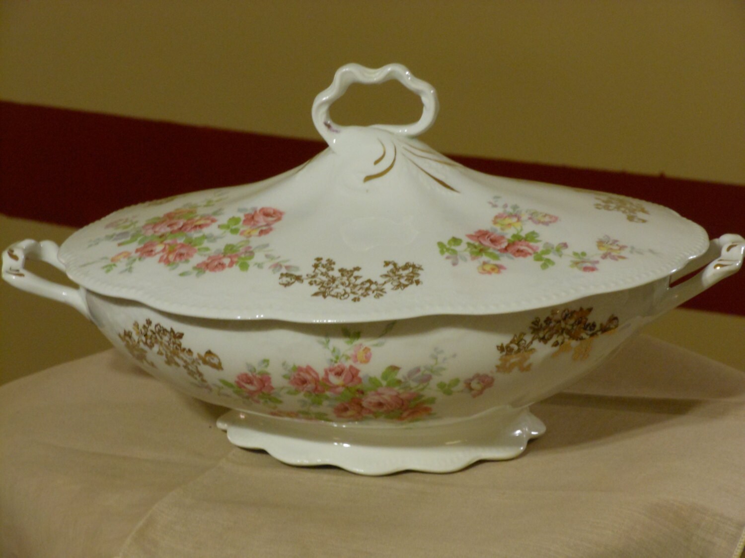 Antique Homer Laughlin The Angelus Pattern Vegetable Bowl with Lid