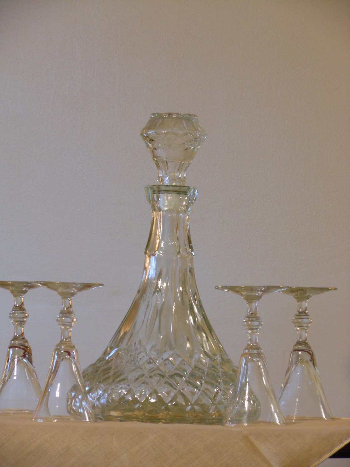 Crystal Decanter & Four Cordial Glasses