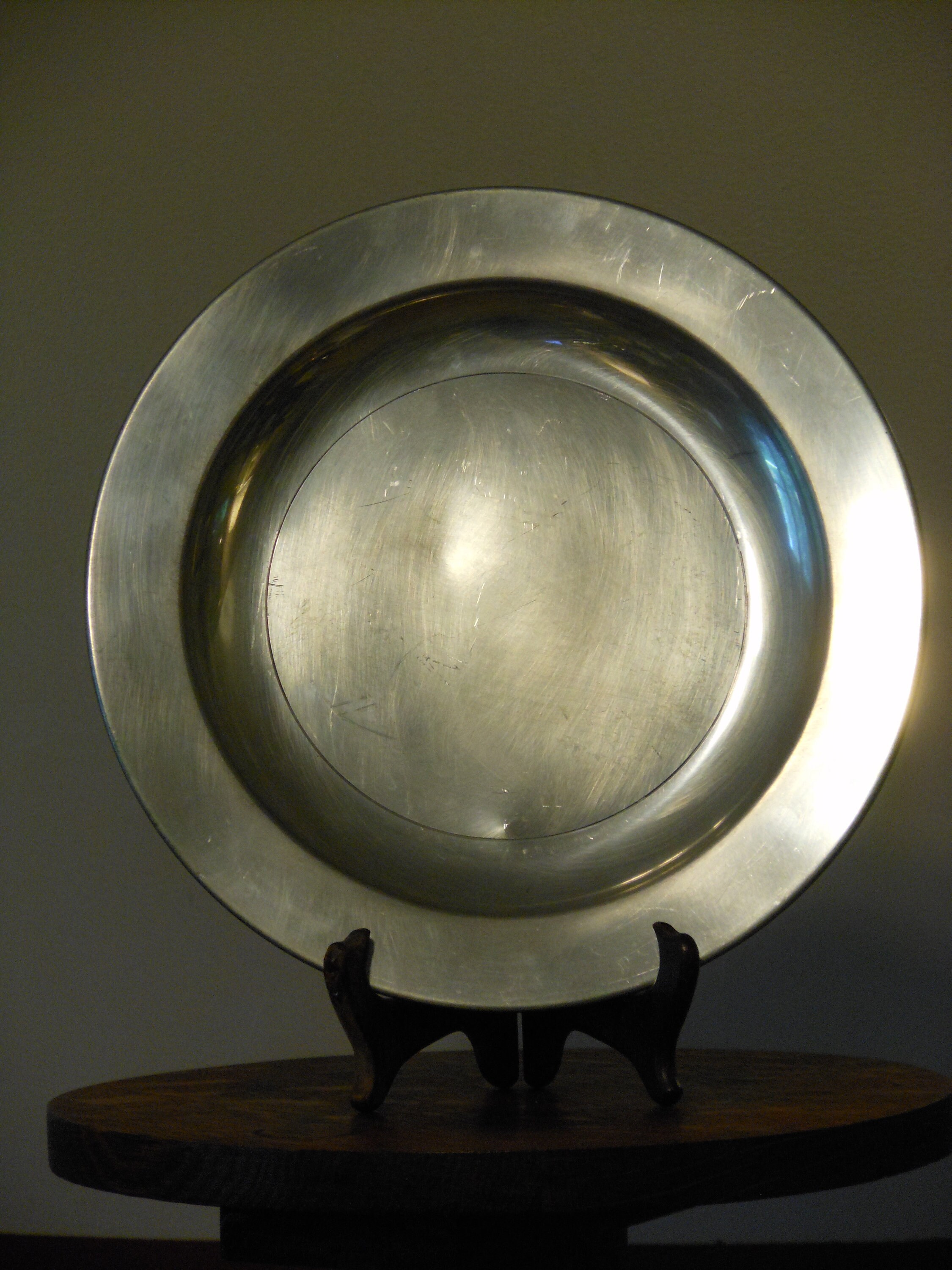 Williamsburg Restoration Stieff Vintage Pewter Plate