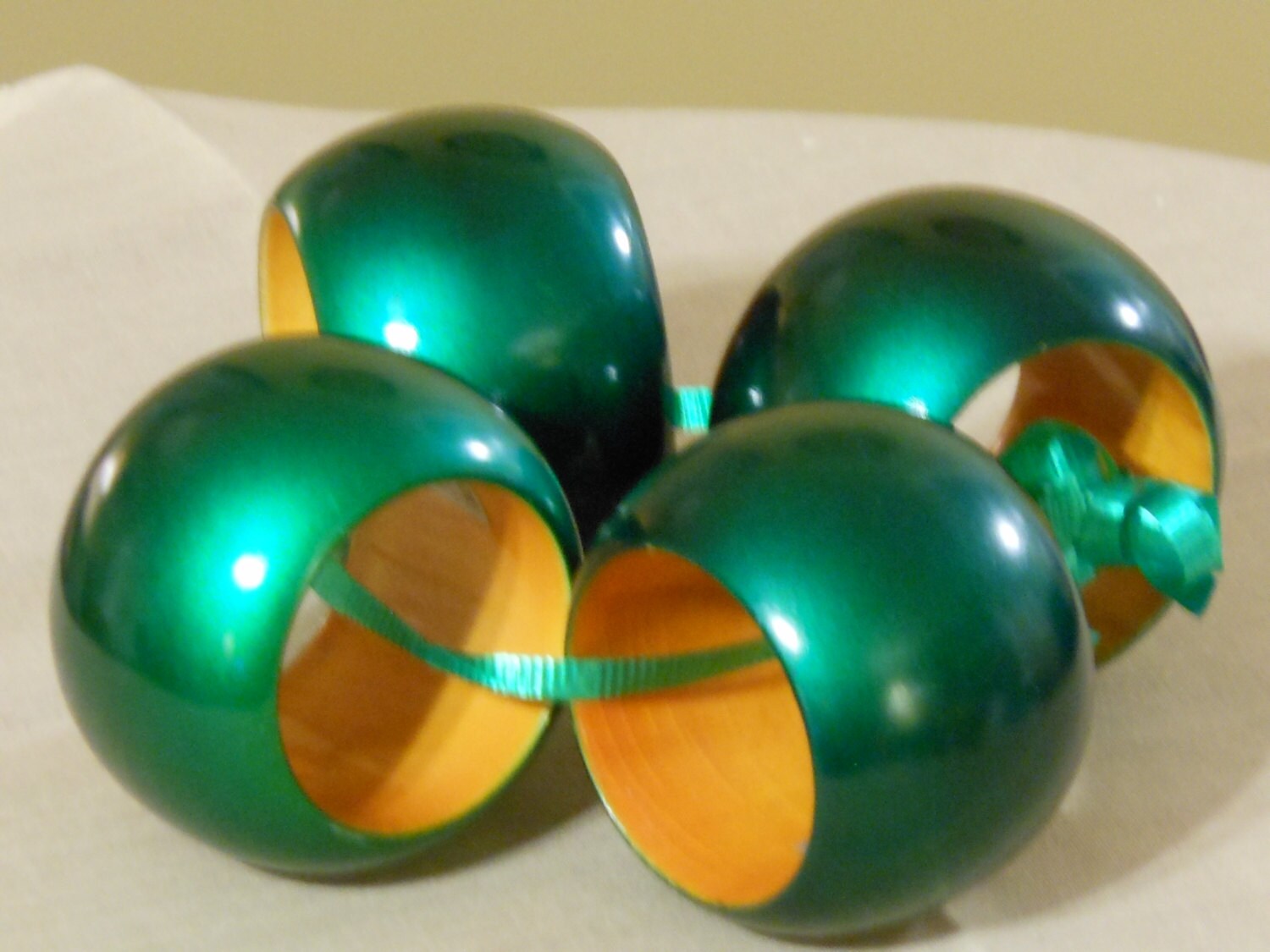 Four Dark Green Glossy Napkin Rings