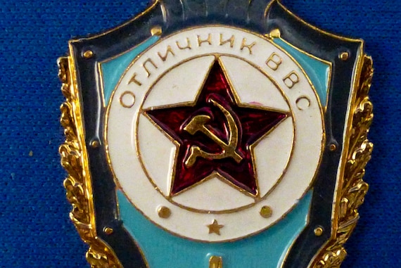 Art Collectibles 1970 80 S Era Made In Ussr Soviet Era Pin Badge Collection Memorabilia Art Collectibles 1970 80 S Era Made In Ussr Soviet Era Pin Badge Collection Memorabilia
