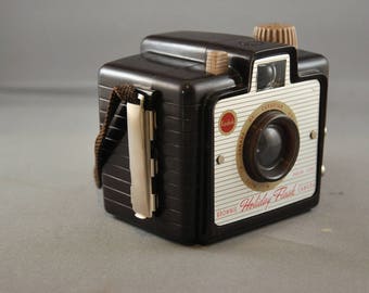Kodak Brownie Holiday Flash Camera, Canadian, 1950's