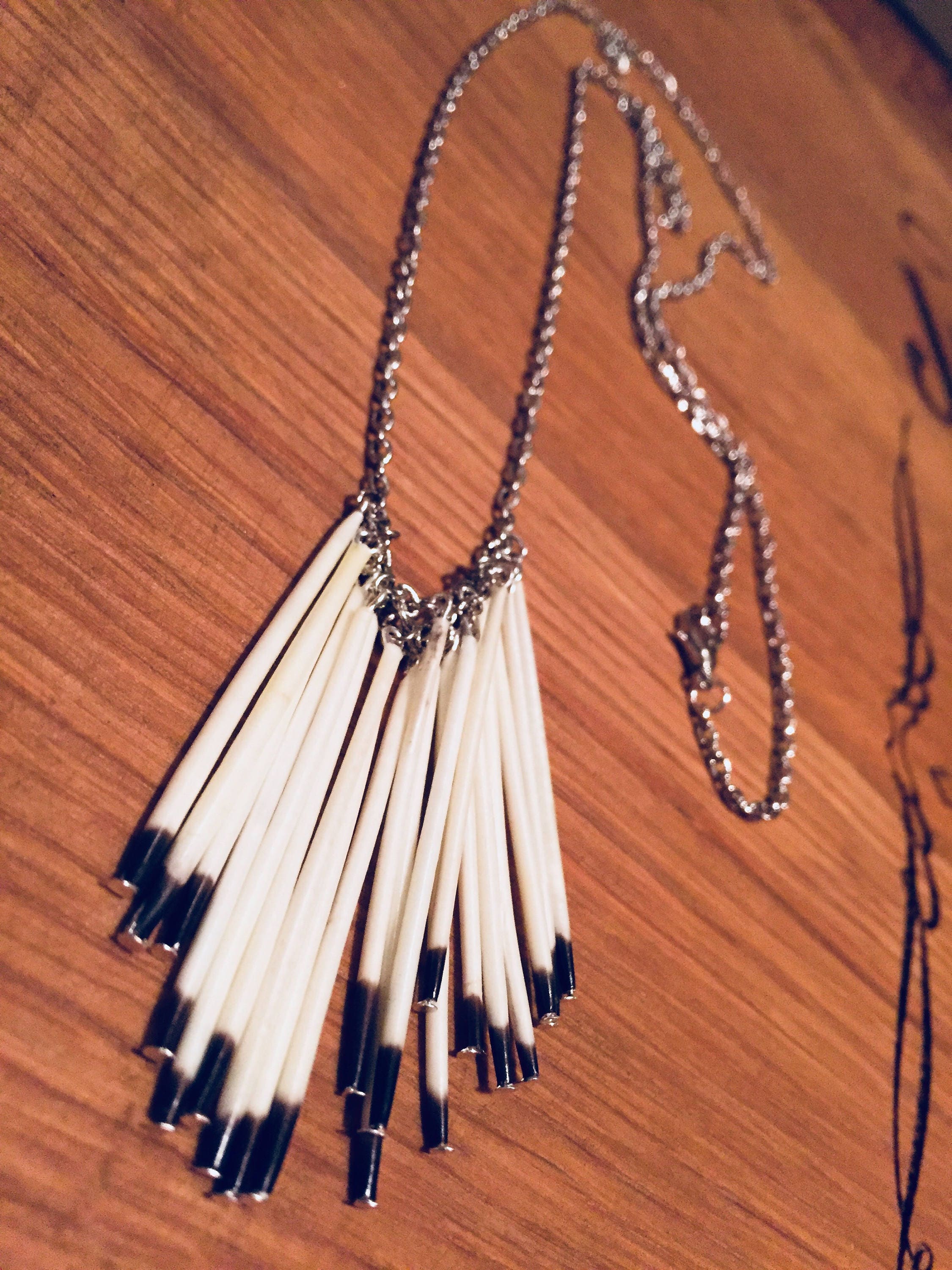 Peruvian Kaxinawá porcupine quill necklace · Anthropology Laboratory and  Museum