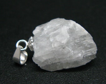 Raw Rock Crystal Point Pendant Natural Beautiful Crystal Gold Electroplated Pendant PC-0382