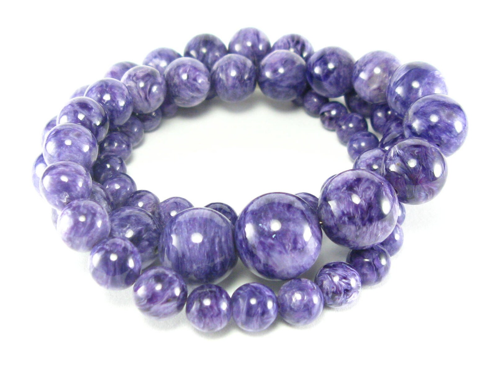 Чароит для водолея