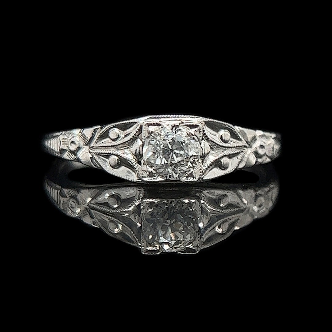 Art Deco .35ct. Diamond Antique Engagement Fashion Ring 18K