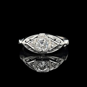 Art Deco .33ct. Diamond Antique Engagement - Fashion Ring 18K White Gold - J40121