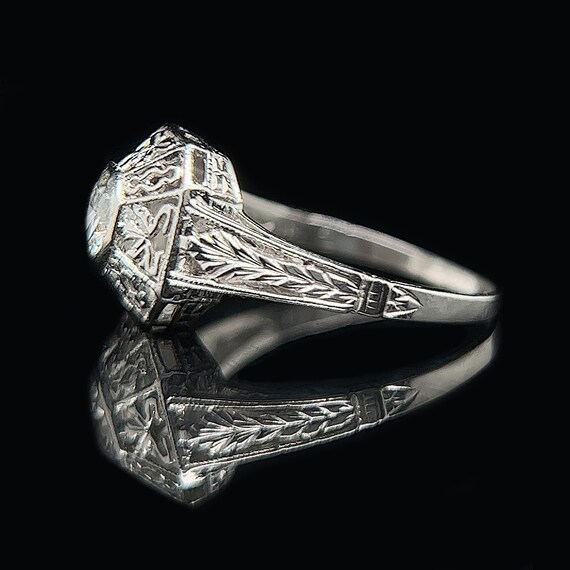 Art Deco .35ct. Diamond & Platinum Antique Engage… - image 2