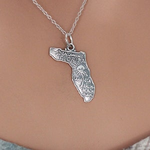 Florida US State Map Charm Pendant in 10k Yellow Gold