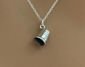 Collier dé à coudre 3D en argent sterling : coudre des bijoux