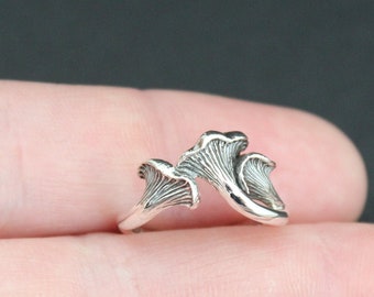 Sterling Silver Chanterelle Mushroom Ring, Silver Chanterelle Mushroom Ring, Chanterelle Mushroom Ring, Unique Chanterelle Mushroom Ring