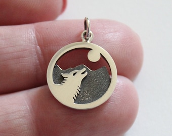 Sterling Silver Wolf Howling at the Moon Charm, Wolf Pendant Charm, Wolf Charm, Werewolf Pendant, Wolf Howling at the Moon Charm