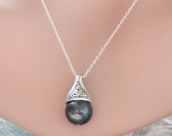 Sterling Silver Simulated Black Pearl TearDrop Shaped Necklace, Sterling Silver Simulated Black Pearl Necklace, Black Pear Teardrop Necklace