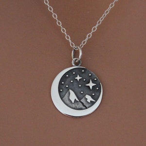 Sterling Silber Schneemütze Berg Charm mit Mond Halskette, Silber Snop Cap Berg Charme mit Mond Halskette, Berg und Mond Halskette