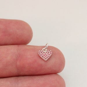 Charm de corazón de plata esterlina con nanogemas rosas, Charm de corazón de plata esterlina con nanogemas rosas, Charm de corazón con nanogemas rosas, Charm de corazón rosa