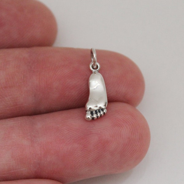 Sterling Silver Footprint Charm, Sterling Silver Footprint Pendant, Silver Footprint Charm, Footprint Charm, Footprint Pendant, Foot Charm