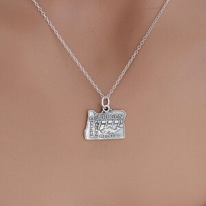 Sterling Silver Oregon State Charm, Sterling Silver State of Oregon Charm, Silver Oregon State Charm, Oregon State Pendant, Oregon Charm