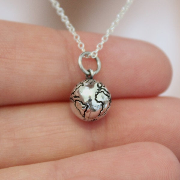 Collier Charm Monde 3D en argent sterling, Collier Globe Charm, Collier Pendentif Monde, Collier Pendentif Globe, Collier Voyage, World Charm