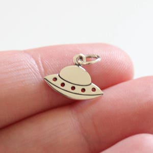 Sterling Silver UFO Charm, Flying Saucer Charm, Sterling Silver Alien UFO Charm, UFO Pendant, Flying Saucer Pendant, Space Pendant
