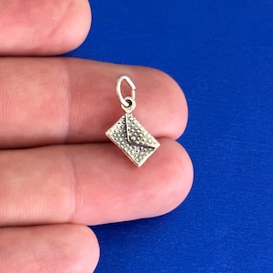 Sterling Silver Clutch Purse Charm, Silver Fashionista Clutch Purse Charm, Silver Fashion Clutch Purse Pendant, Fashion Clutch Pendant