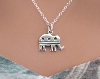 Collar con dije de elefante republicano en plata de ley: GOP Jewelry