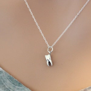 Sterling Silver Tooth Necklace, Realistic Tooth Charm Necklace, Dentist Necklace, Dental Hygienist Necklace, Gift for Dentist