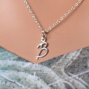 Collar con inicial B en cursiva en plata de ley, collar con letra B, collar con inicial B en cursiva, collar con letra B de plata, collar con letra B