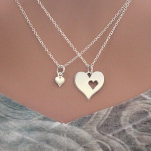 Sterling Silver Mother Daughter Heart Necklaces, Mother Daughter Necklace Set, Mom Daughter Heart Necklace Set, Cute Mom and Daughter Set